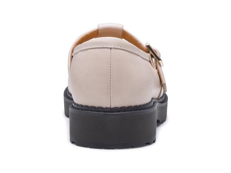 Tストラップシューズ