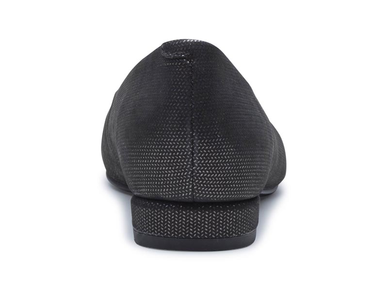 ポインテッドトウフラットシューズ