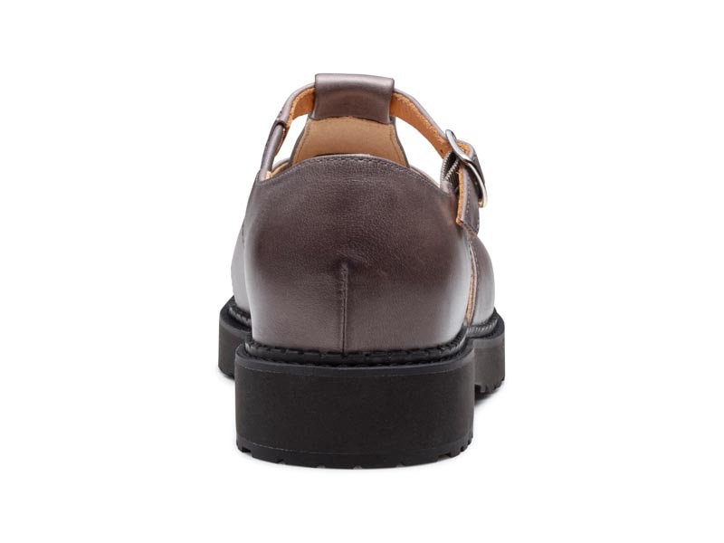 グルカサンダル