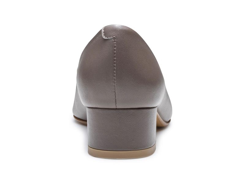 スクエアトウパンプス