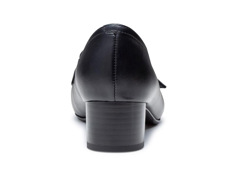 晴雨兼用ヒールローファー