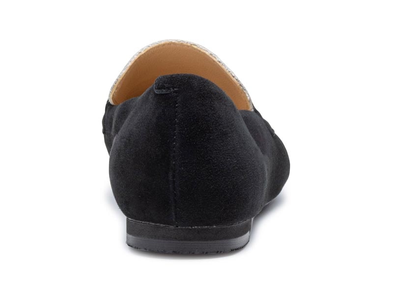 フラットローファー