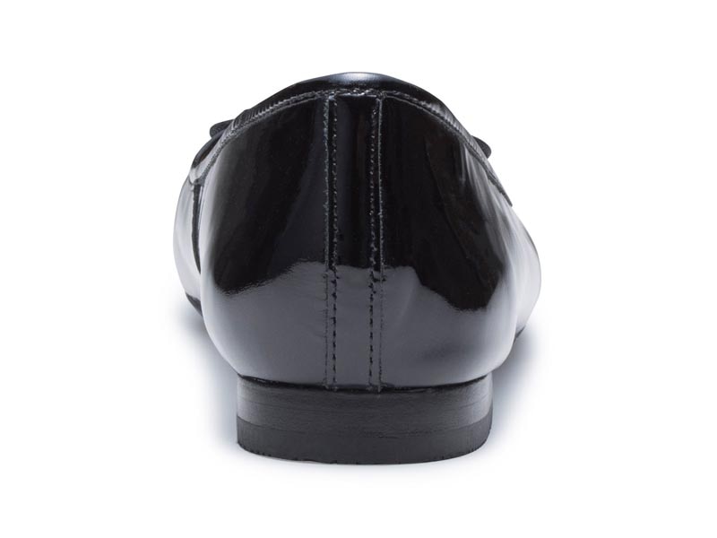 バレエシューズ