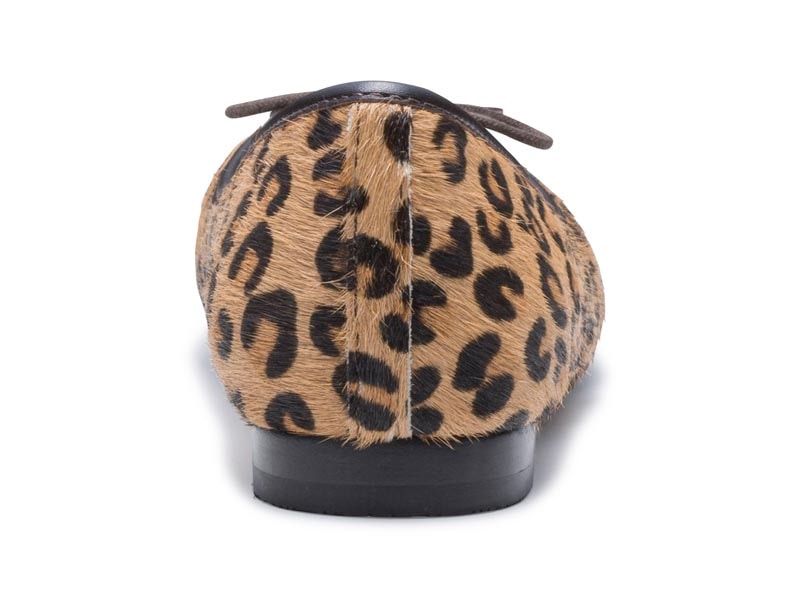 バレエシューズ