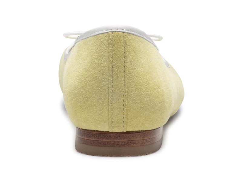 バレエシューズ