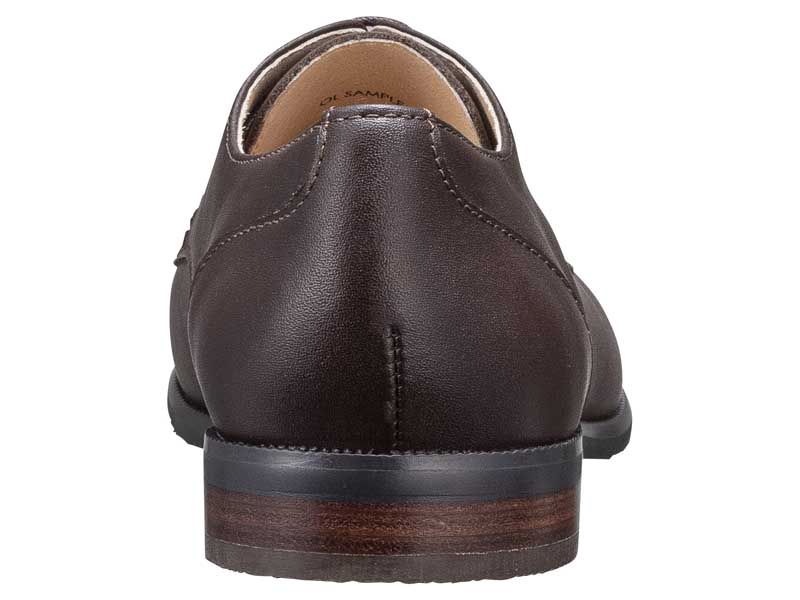 ストレートチップ