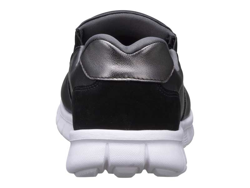 スリッポンスニーカー