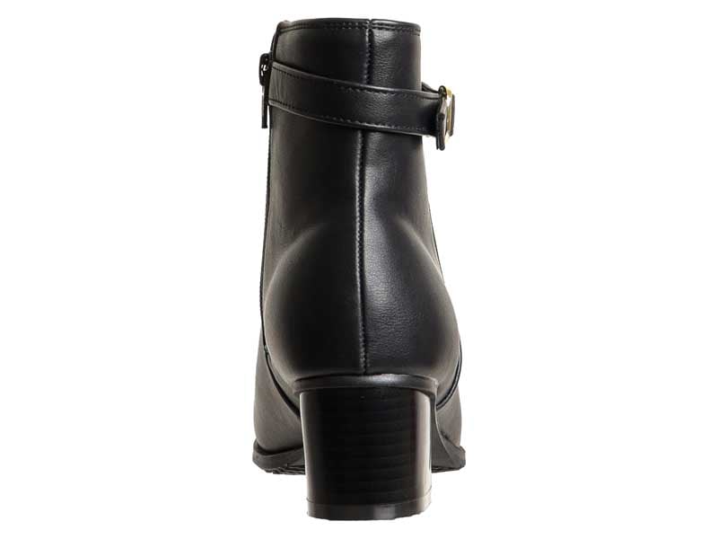 ショートブーツ