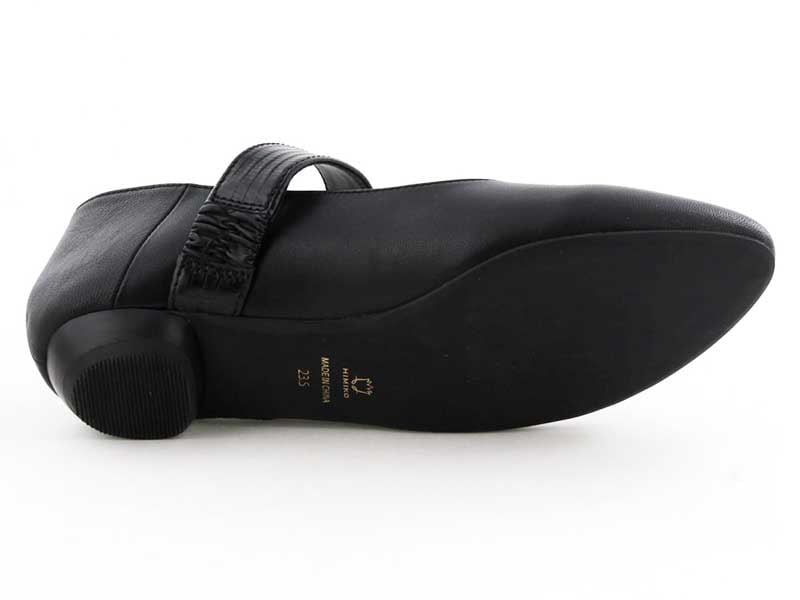 ベルトパンプス