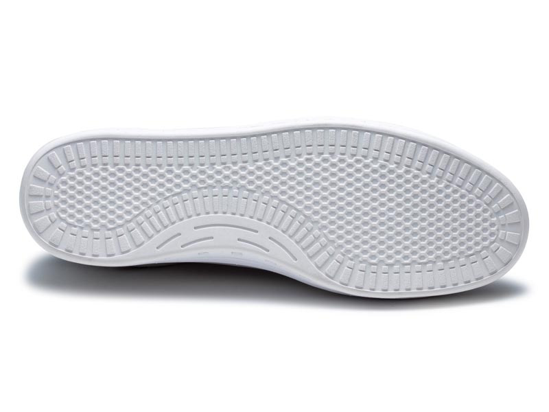 コートスニーカー GORE-TEX SURROUND