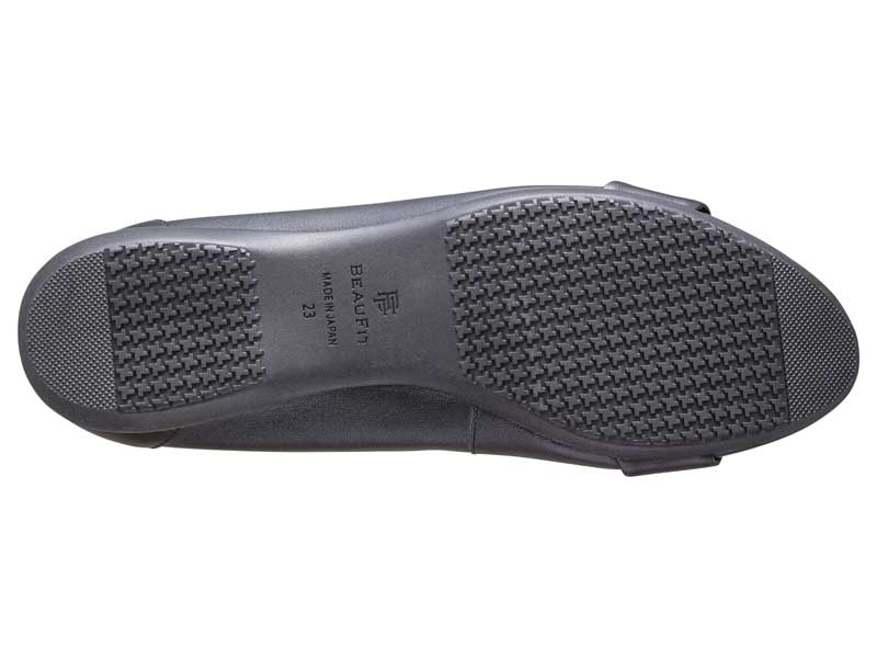 モールドパンプス