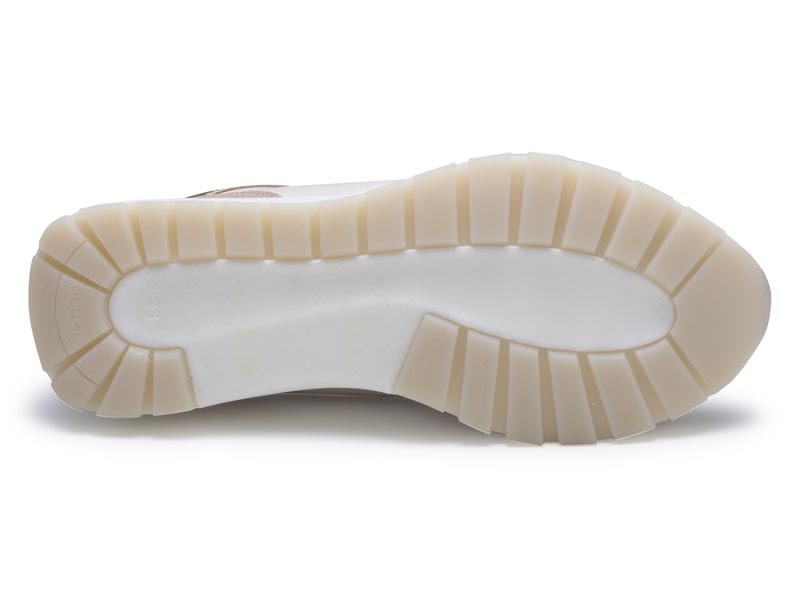 レースアップスニーカー