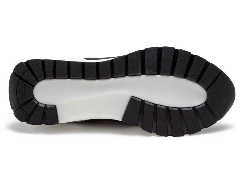 レースアップスニーカー