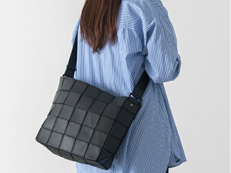 トライオン　ショルダーバック TRION トライオン 軽量ショルダーバッグ（DB70PS204） | 靴の