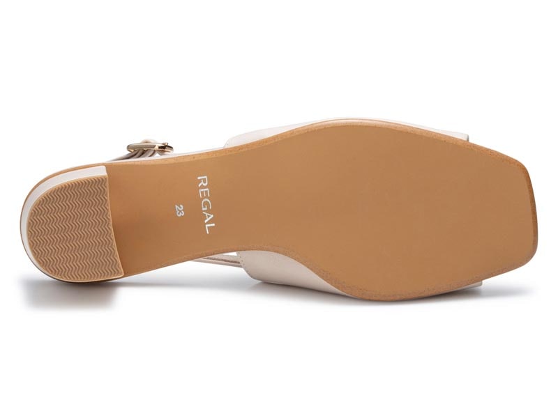 メッシュサンダル