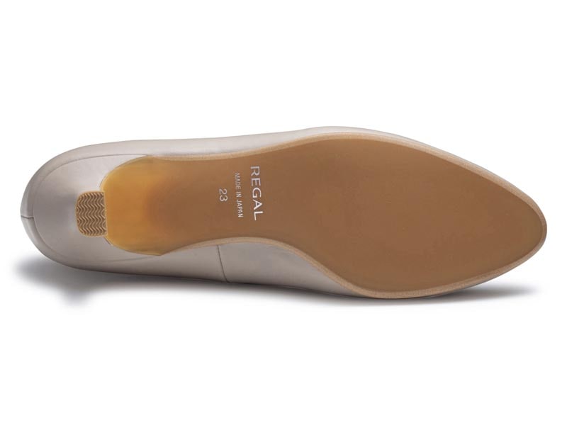 ローヒールパンプス