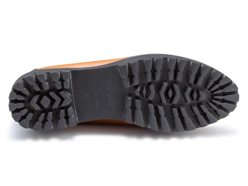 タッセルローファー