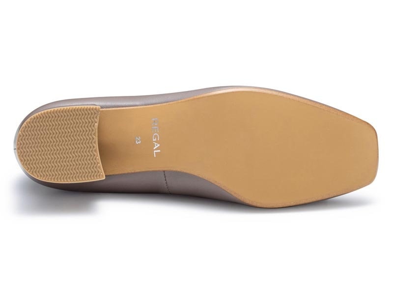 スクエアトウパンプス