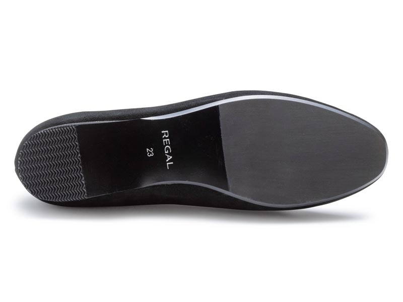 フラットローファー