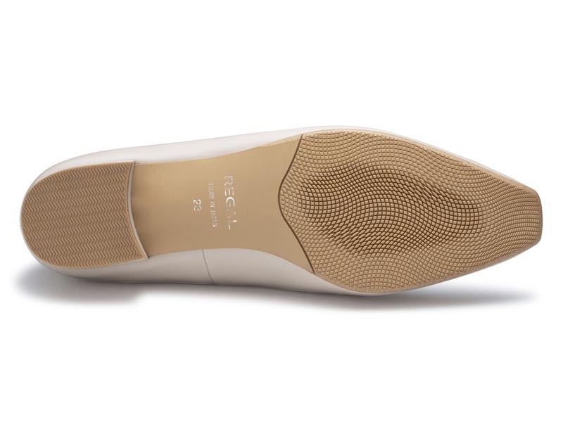 晴雨兼用モカフラットパンプス