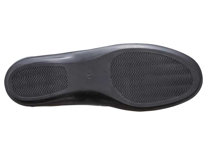 リボン付きフラットシューズ