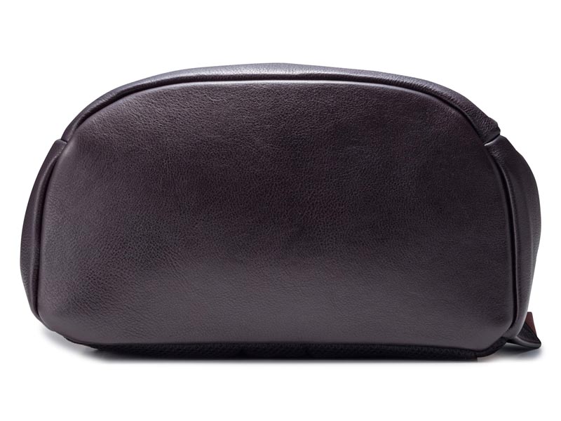 レザーバックパック