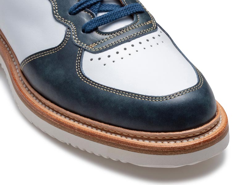 【NEW Classic】Sneakers