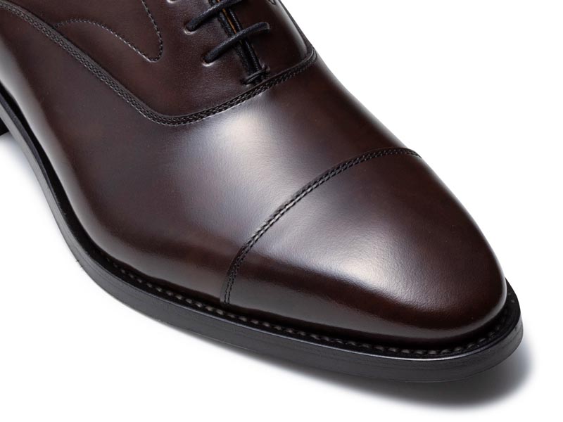 ストレートチップ