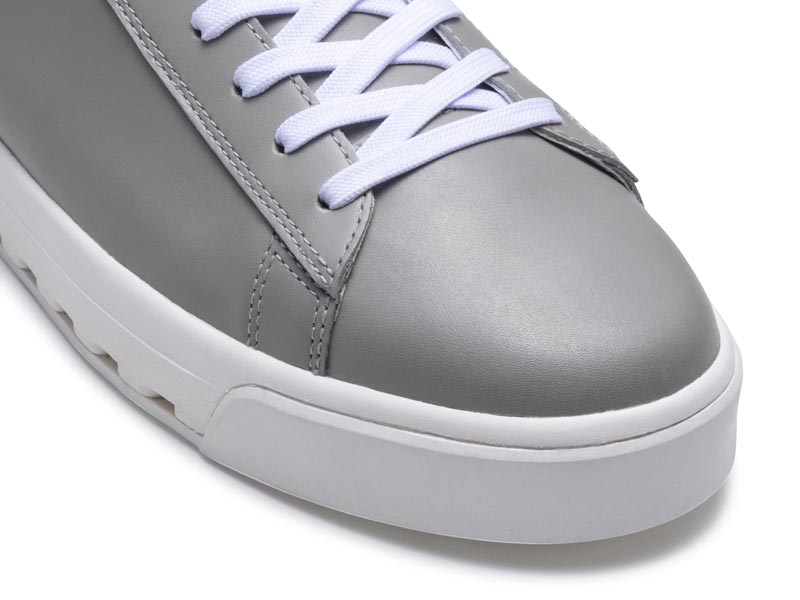 コートスニーカー GORE-TEX SURROUND