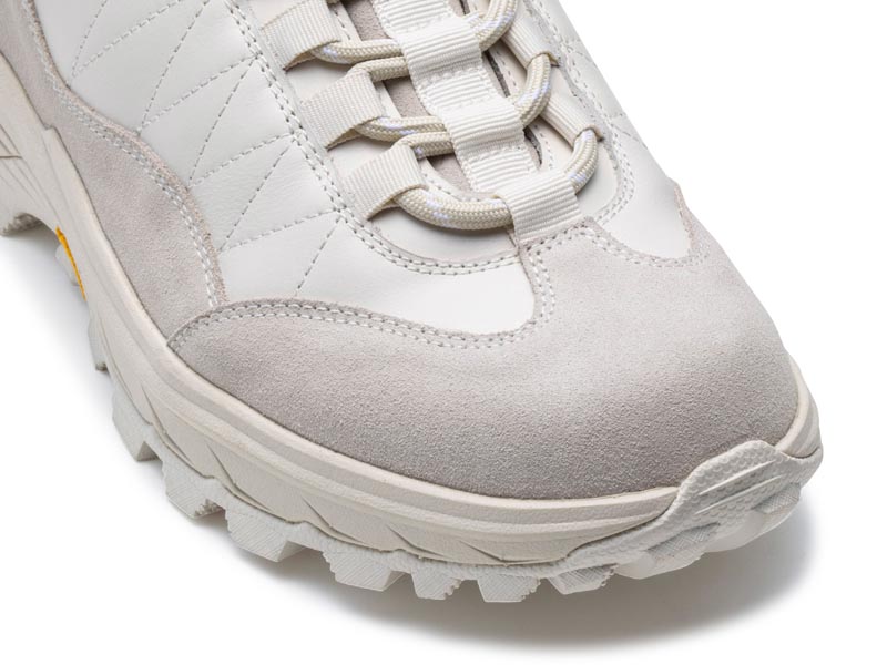 スニーカー GORE-TEX