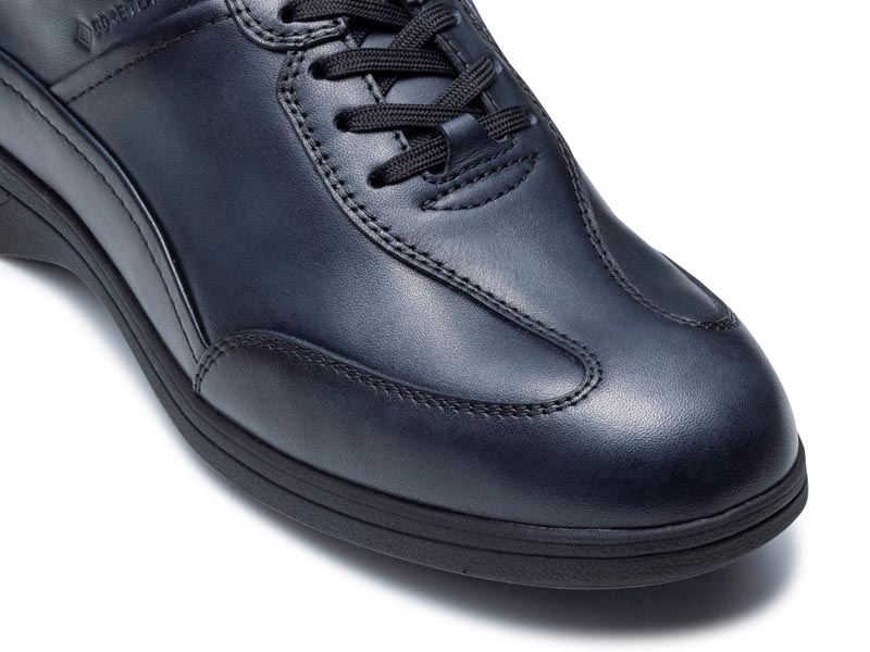 ファスナー付スニーカー GORE-TEX