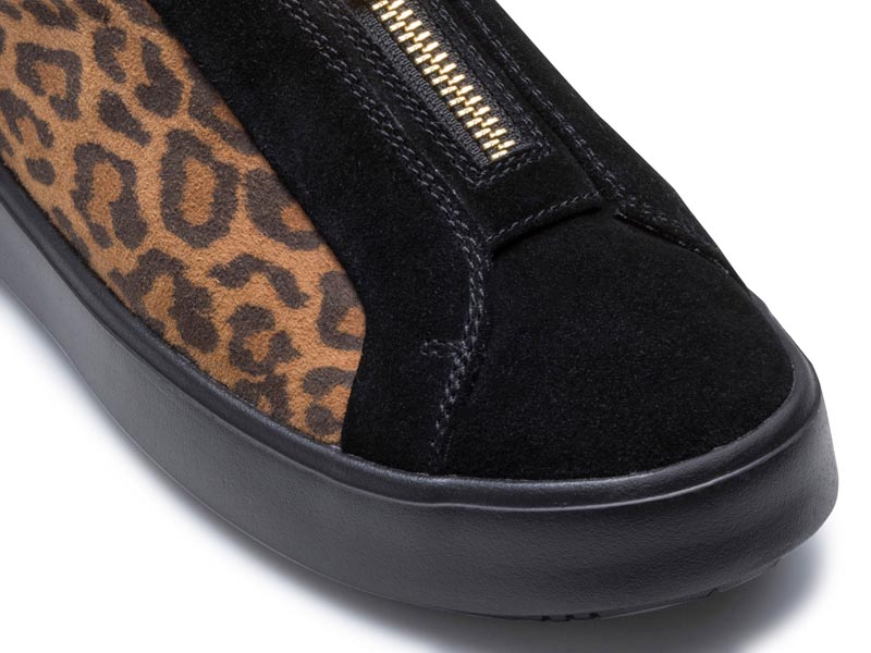 センタージップスニーカー