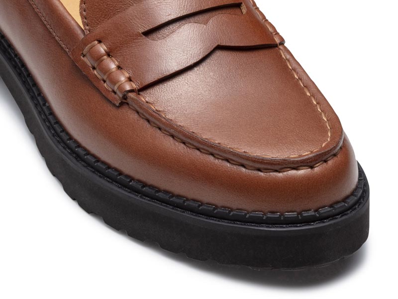 ラギットソールローファー