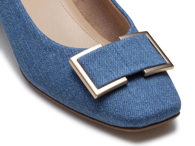 スクエアトウパンプス