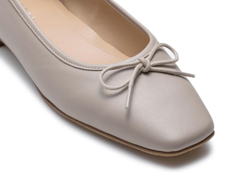 晴雨兼用バレエシューズ