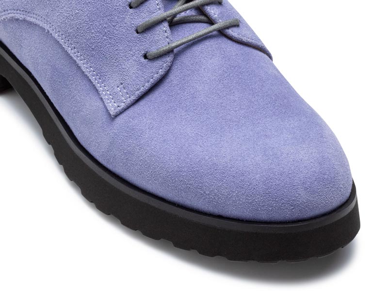 レースアップシューズ