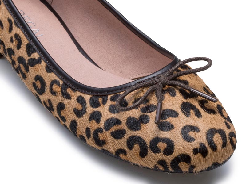 バレエシューズ