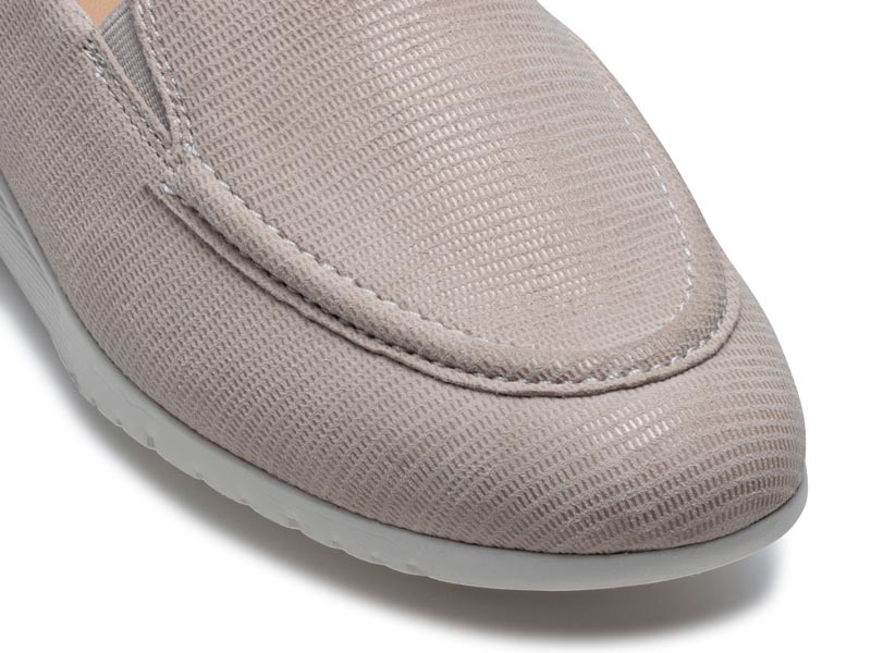 モカスリッポン