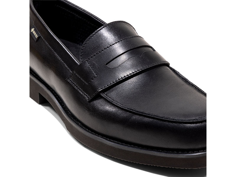 ローファー（GORE-TEX フットウェア）