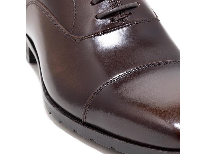 ストレートチップ