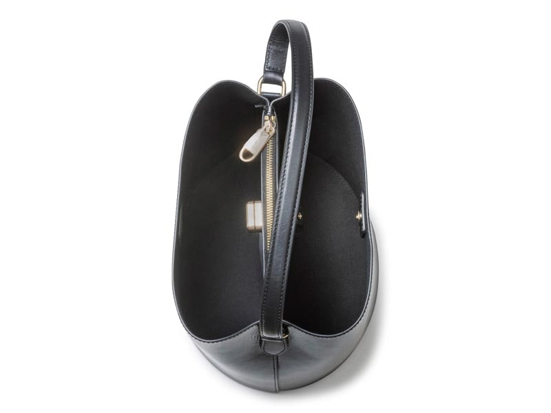 レザー2WAYバケットバッグ