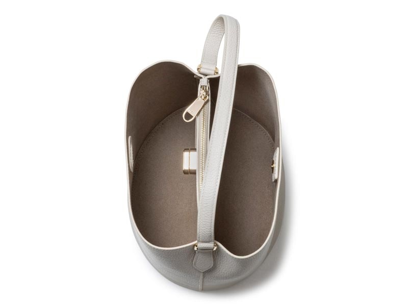 レザー2WAYバケットバッグ