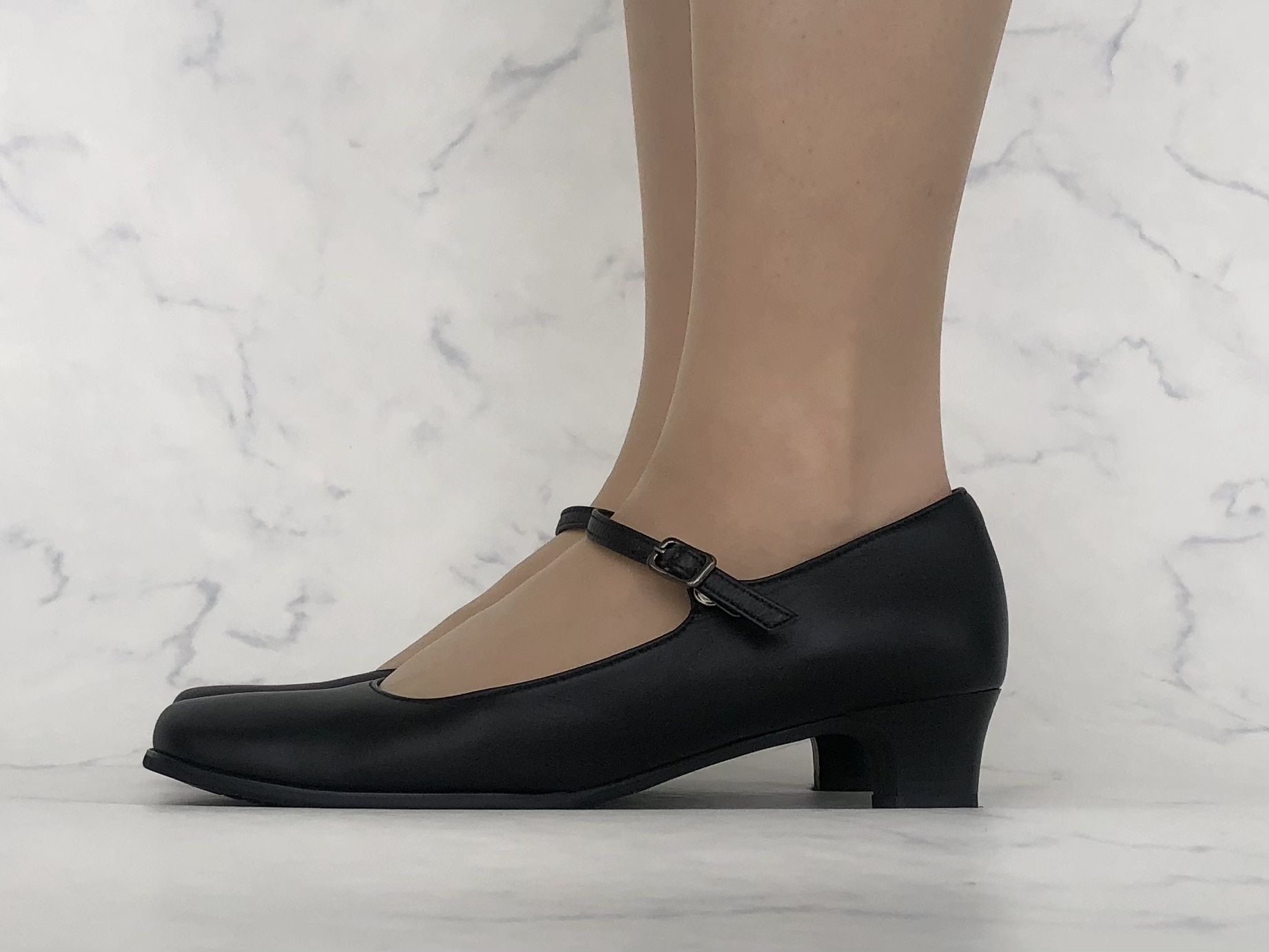 ストラップパンプス(22.0 ブラック): ウィメンズ 靴・リーガルコーポレーション公式オンラインショップ‐REGAL ONLINE SHOP