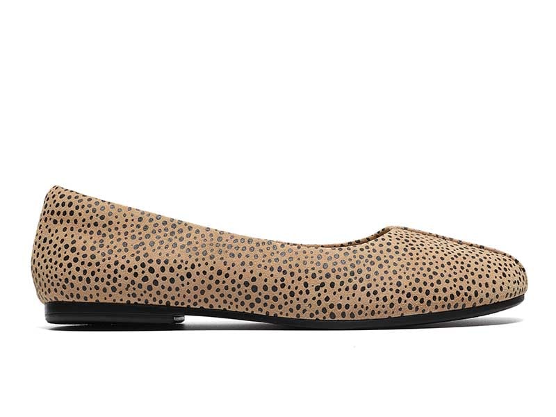 Livia Lily リビアリリー