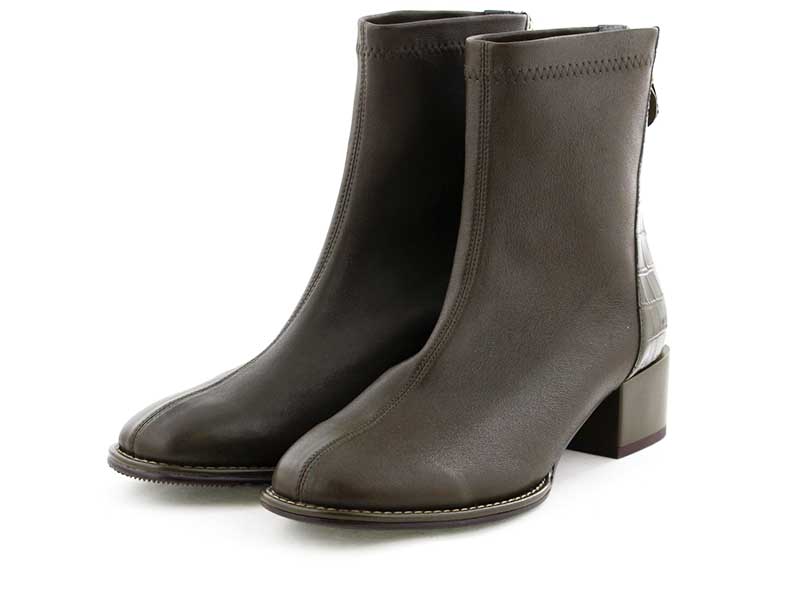 ストレッチブーツ