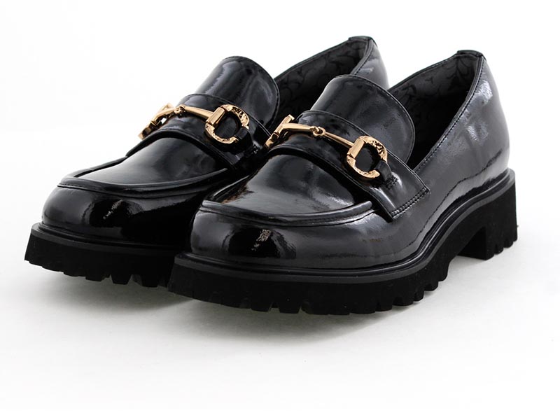 トラックソールレインローファー