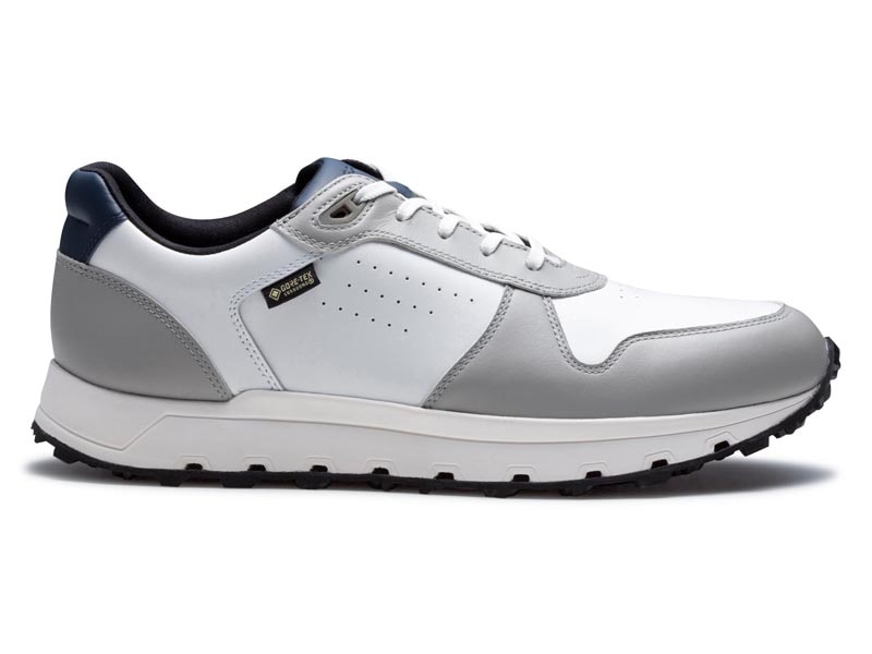 スニーカー GORE-TEX SURROUND