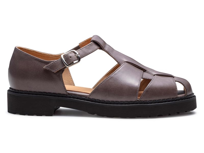 グルカサンダル