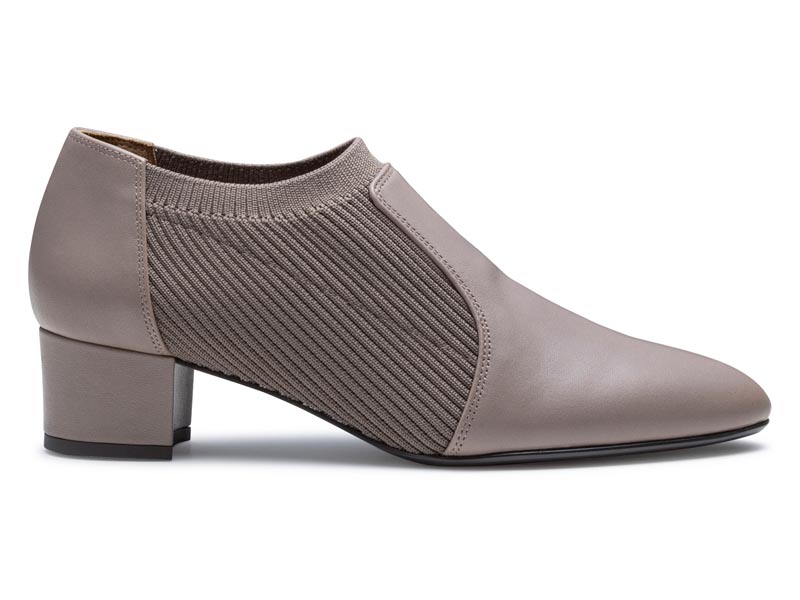 F59RBJ ニットシューティー グレー