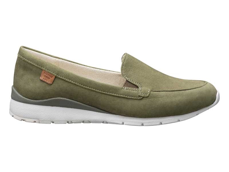 R02AAD フラットシューズ カーキスエード